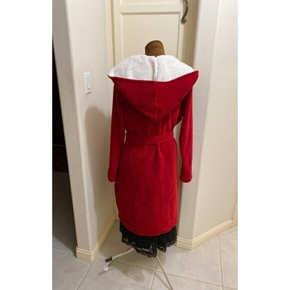 Victoria Secret Plush Bath Robe - Picture 6 of 9